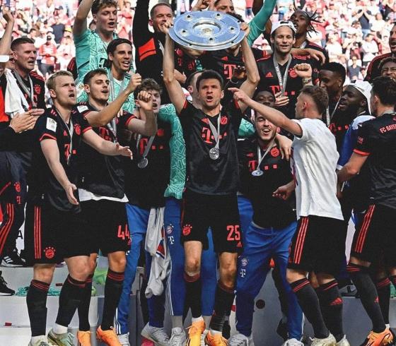 للمرة الـ11 على التوالي..بايرن ميونخ يتوج بالدوري الألماني بفارق الأهداف