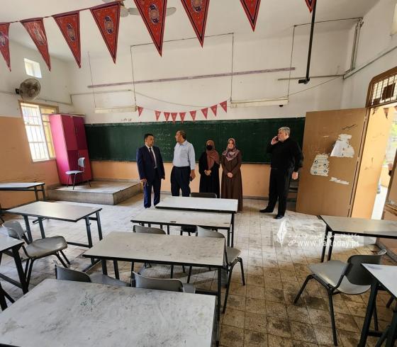 وزارة التعليم بغزة تشرع بحملة مكثفة لتطهير وتنظيف لاستقبال العام الدراسي الجديد (3)