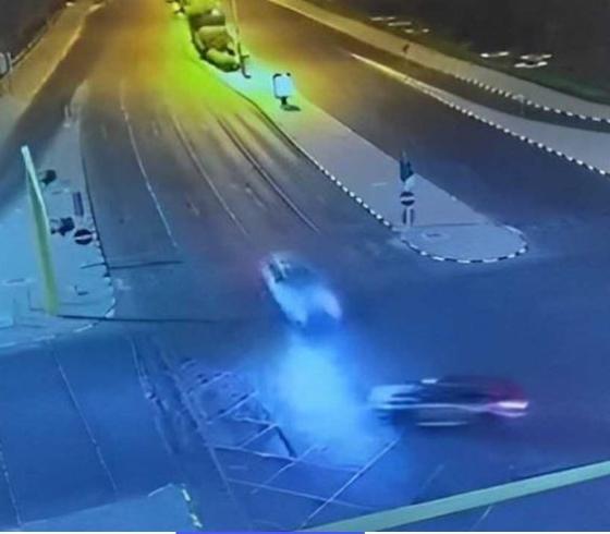 حادث فاطمة المؤمن -فيديو حادث الفاشنيستا الكويتية فاطمة المؤمن كامل
