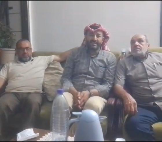 "الجهاد" يزور عائلة القيادي خلوف في جنين