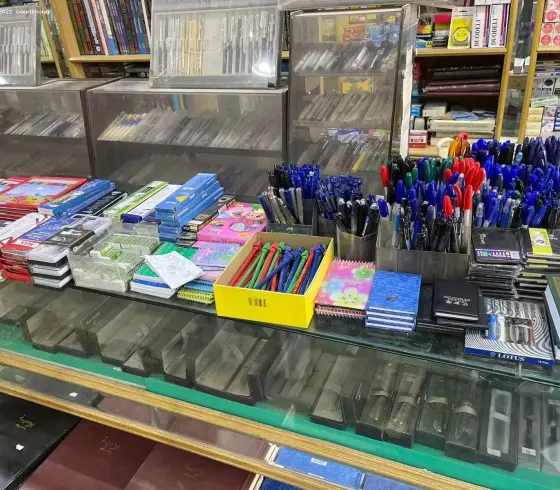 مكتبة مدرسية-ارشيفية