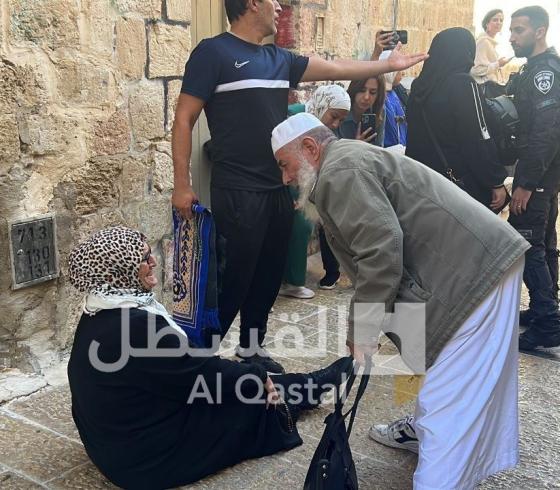 مستوطنون يقتحمون باحات المسجد الأقصى