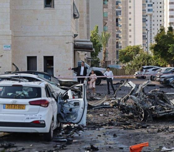 استهداف احياء بالصواريخ داخل مستوطنات بغلاف غزة