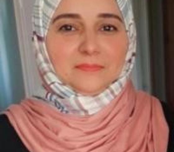 الكاتبة سما حس