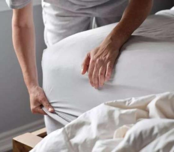 ترتيب سرير النوم