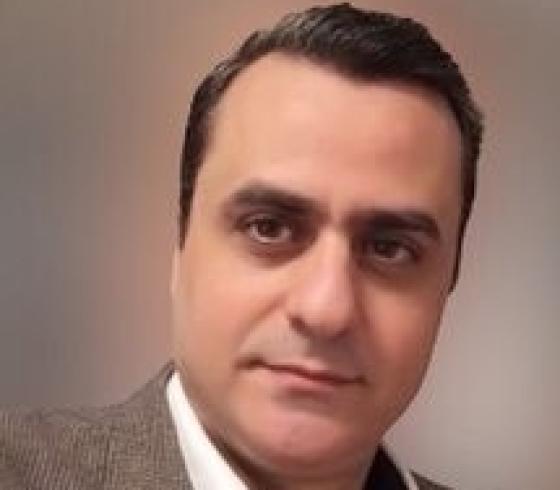 حيان نيوف كاتب ومحلل سياسي سوري
