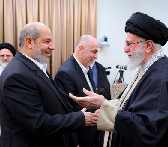 القائد خامنئي يلتقي برئيس وأعضاء قيادة حماس