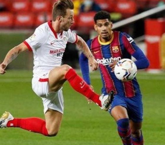 برشلونة وإشبيلية