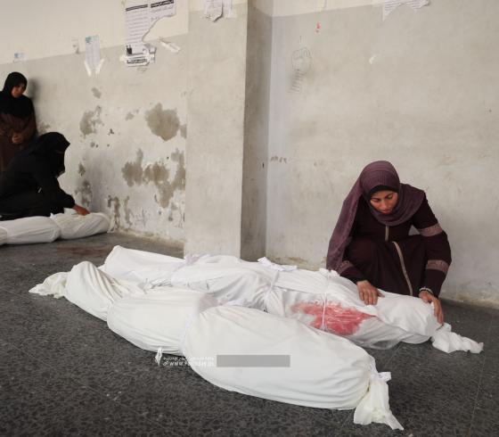 وداع شهداء عائلة النجار بالمستشفى الأهلى بغزة (8).jpeg