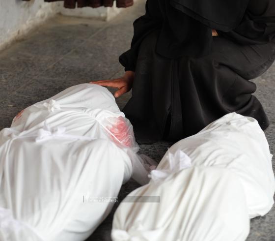 وداع شهداء عائلة النجار بالمستشفى الأهلى بغزة (5).jpeg