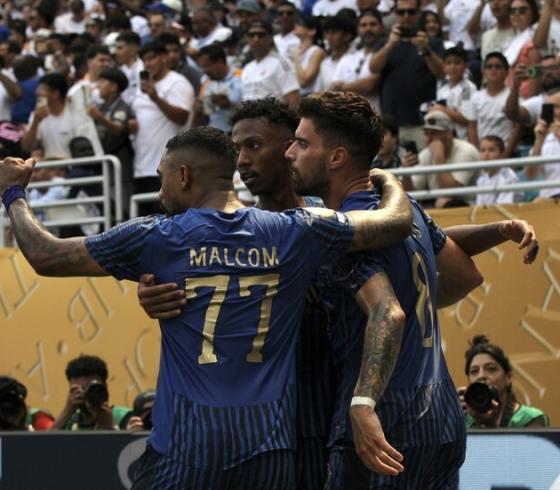 لاعبو الهلال السعودي
