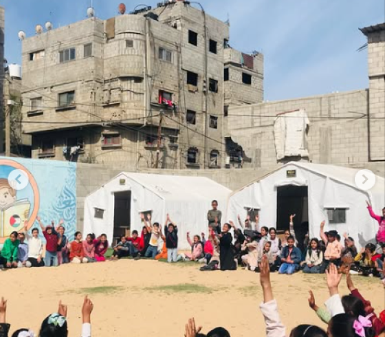 خيام تعليمية