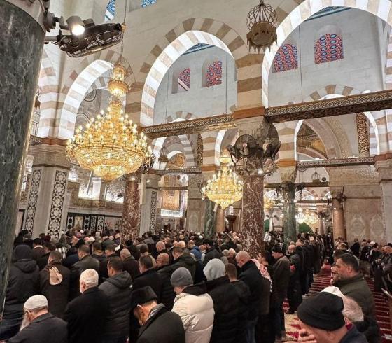 الصلاة من المسجد الاقصى المبارك 3