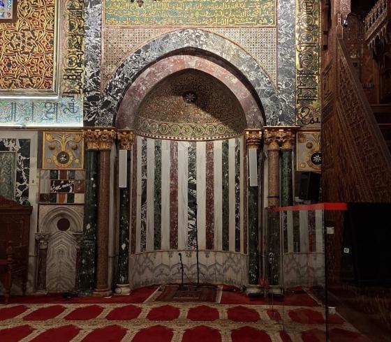 الاقصى فارغ