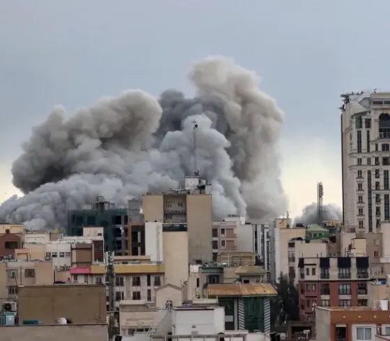 إيران
