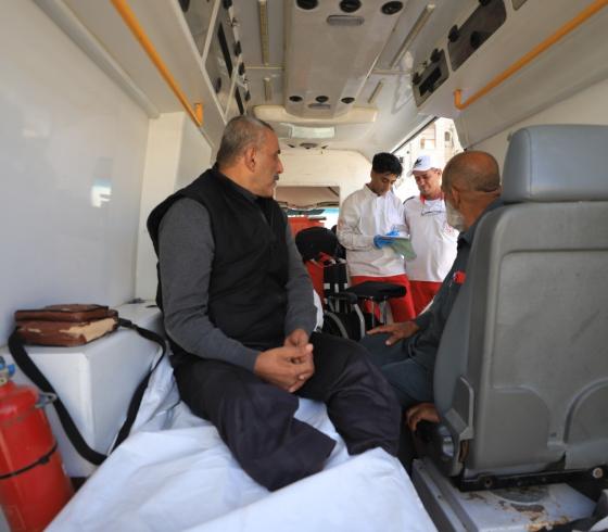 إجلاء مرضى للعلاج في الخارج