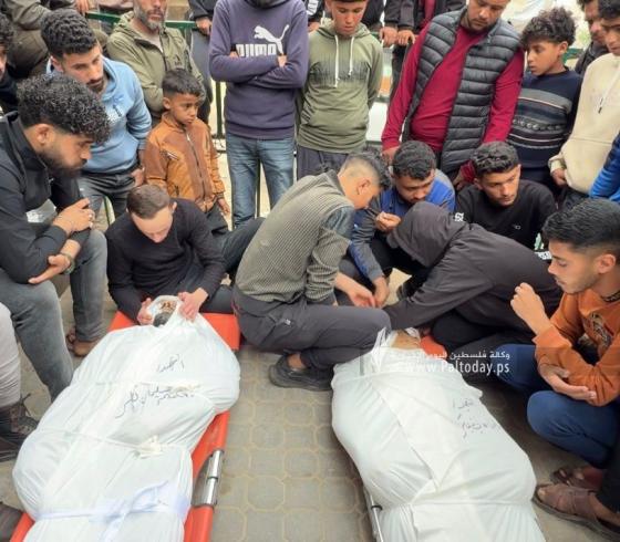 وداع شهداء مخيم الشاطئ بعد قصف إسرائيلي  (3).jpeg