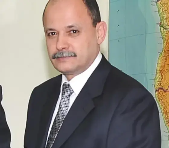 الكاتب عبد الناصر سلامة