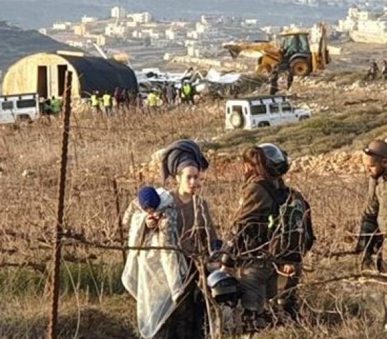 الجرافات "الإسرائيلية" تهدم منزلين للمستوطنين في "يتسهار"