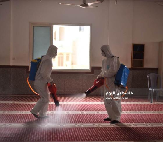 الأوقاف تغلق مسجدين في رفح وتعيد افتتاح آخر في خانيونس