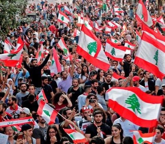 وسم #رايحين_عجهنم.. يمتعض الأوضاع الاقتصادية والسياسية في لبنان