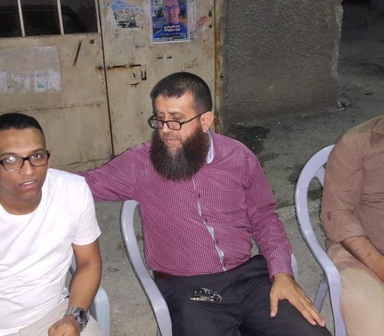 "الجهاد" تستقبل اسيرين محررين من سجون الاحتلال في جنين