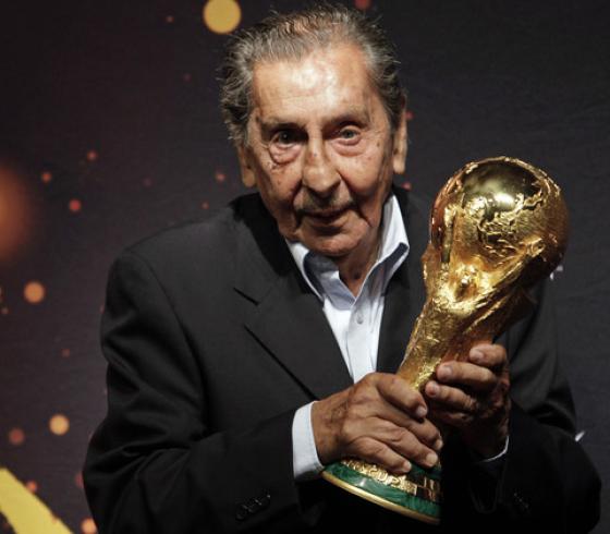 وفاة بطل مونديال 1950 جيجيا قاهر البرازيل