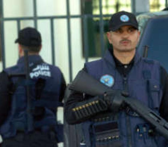 عناصر من الشرطة التونسية