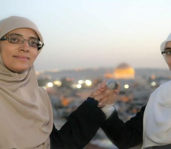 معلمتان من القدس