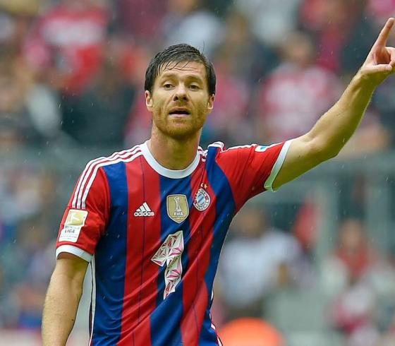 لاعب بايرن ميونخ "تشافي ألونسو"