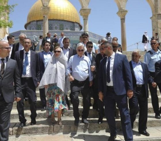 صورة خلال زيارة الرئيس التشيلي للقدس