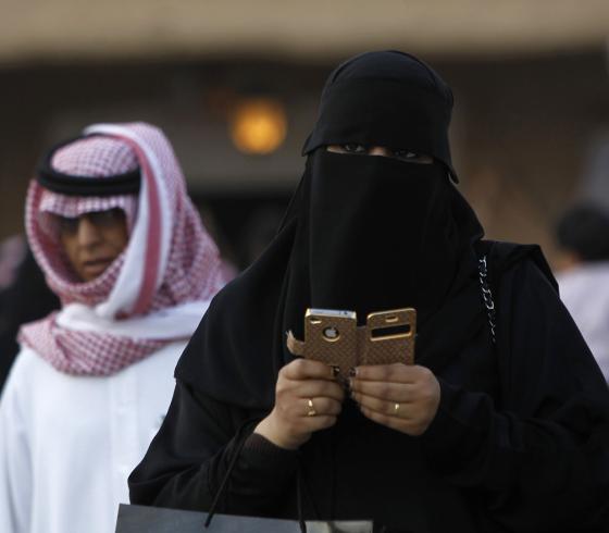 فوز أول امرأة سعودية بمقعد في المجالس البلدية