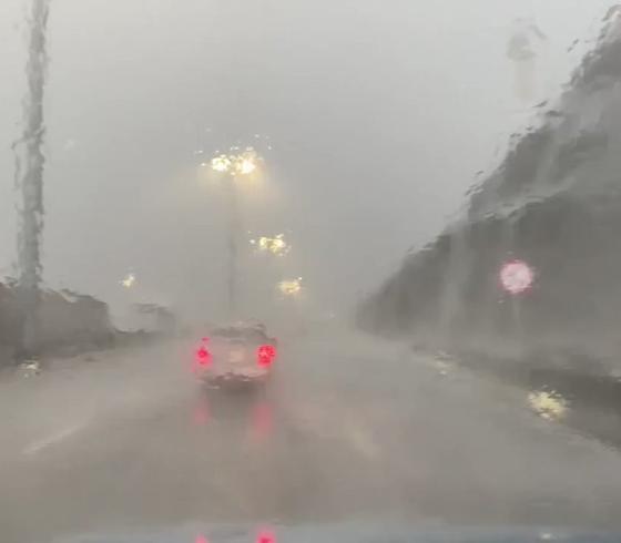 "أمطار" تعبيرية