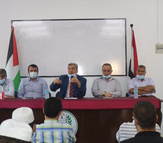 عميد المعاهد الأزهرية يجتمع بالكادر التدريسي مستقبلا العام الدراسي الجديد