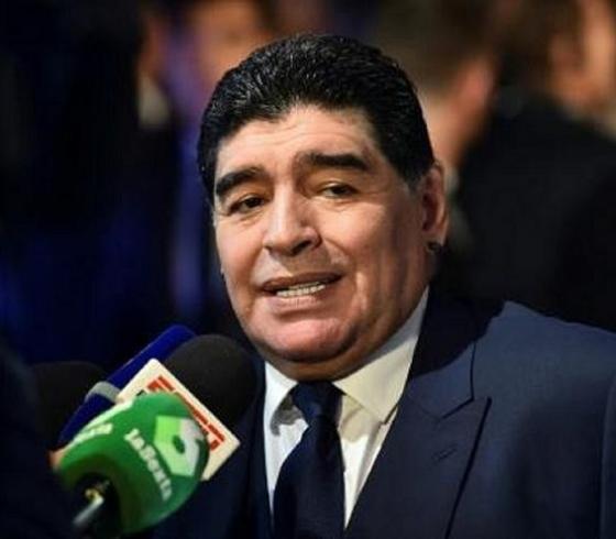 دييجو ارمادنو مارادونا نجم الكرة الارجنينينة