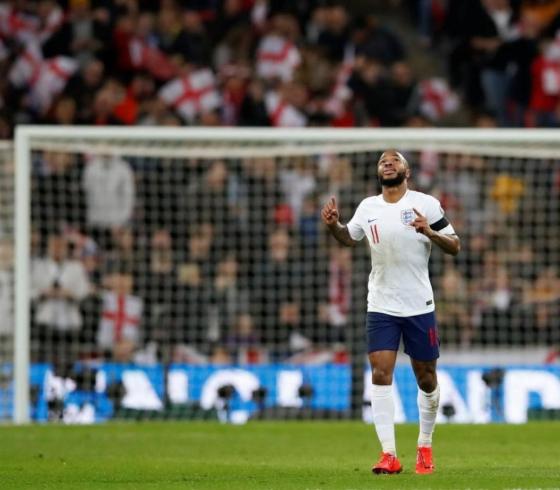 اللاعب الدولي رحيم سترلينغ 