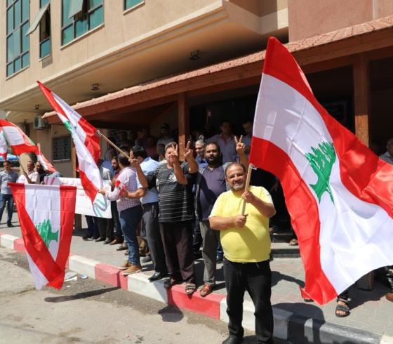 وقفة تضامنية في جباليا مع الشعب اللبناني عقب انفجار مرفأ بيروت