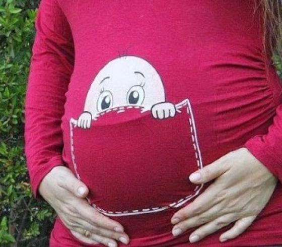 ما تفسير حلم من رأت في المنام أنها حامل وهي متزوجة؟