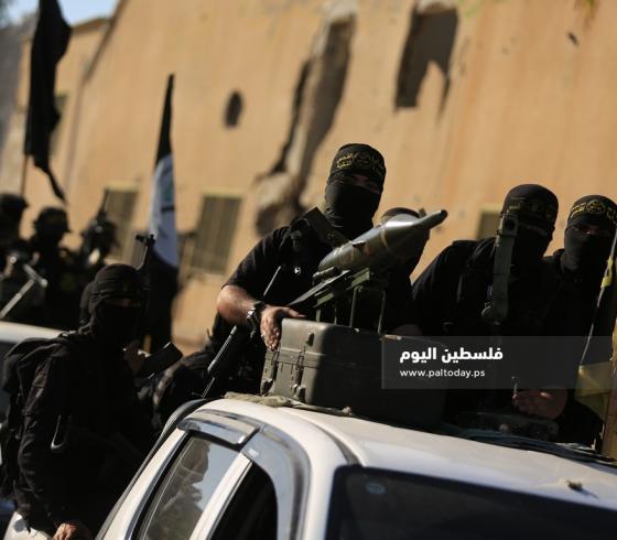 الجهاد الإسلامي وسرايا القدس تنظمان  زيارة لعوائل شهداء الشجاعية (28).JPG