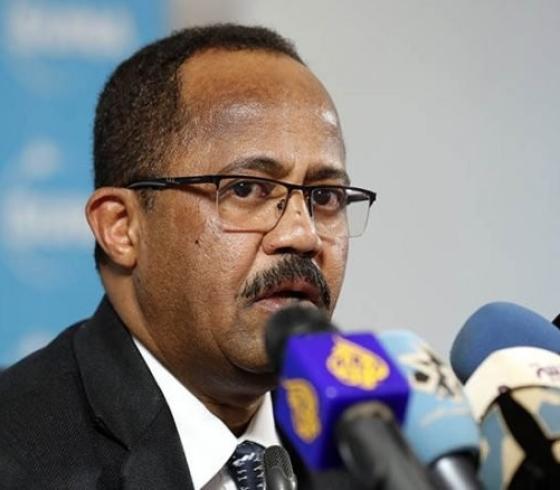 اكرم علي التوم وزير الصحة السوداني