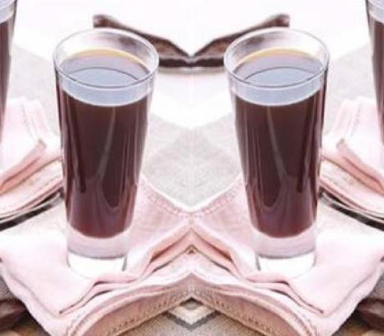أسهل طريقة عمل عصير الخروب الطبيعي في المنزل
