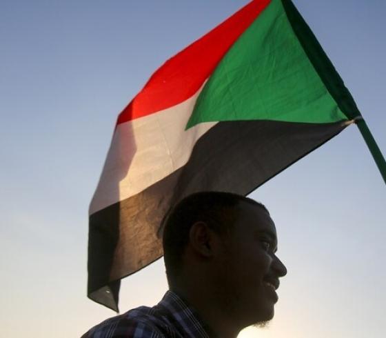 السودان يرفع علم فلسطين