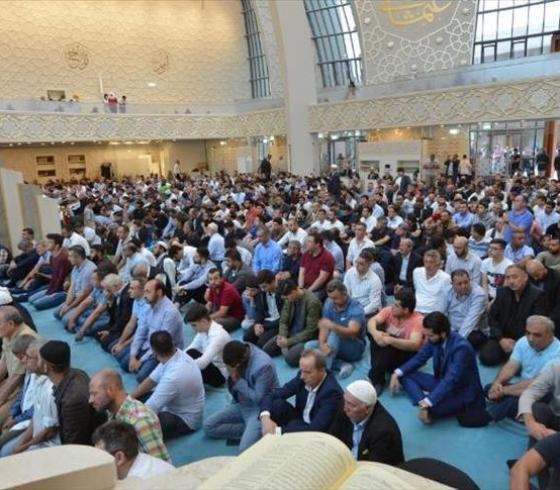 صلاة العيد في اليونان