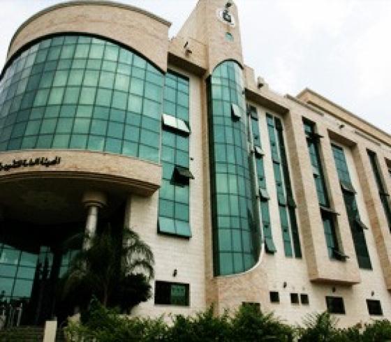 التأمين والمعاشات