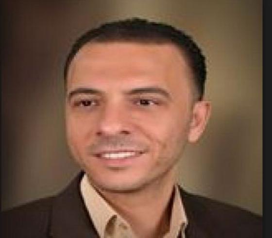 الكاتب