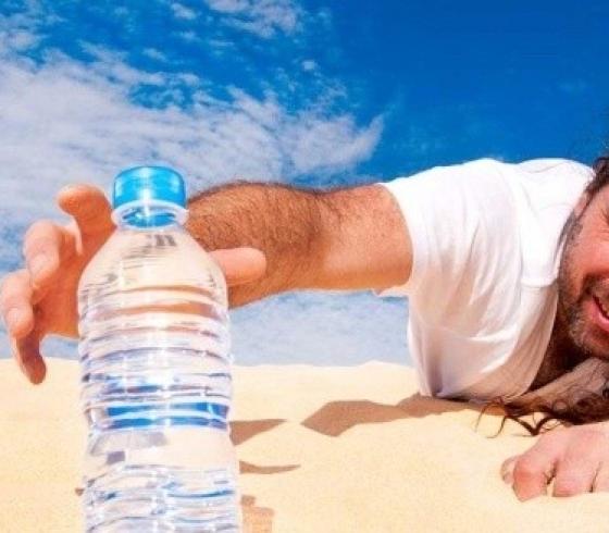 شرب الماء