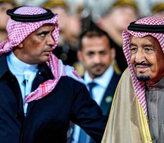 الملك سلمان بن عبد العزيز وحارسه الشخصي عبد العزيز الفغم