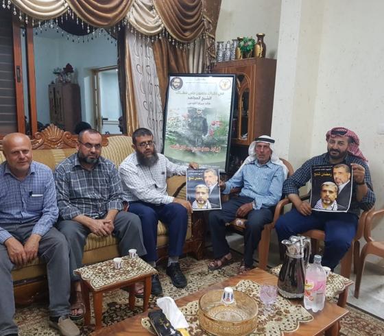 وفد من الجهاد يزور ذوي الشهيد زياد ملايشة