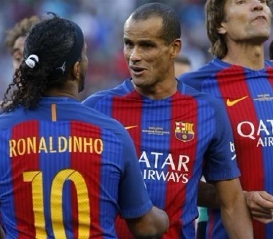 البرازيلي ريفالدو نجم برشلونة السابق