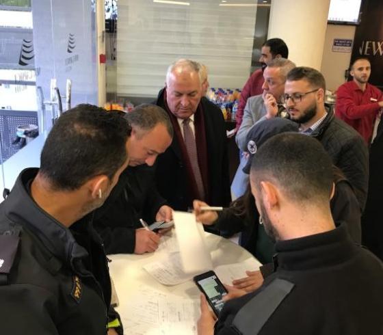 صورة خلال اقتحام الاحتلال للفندق